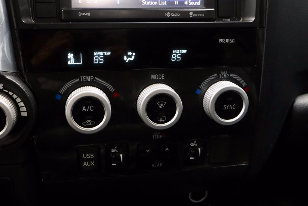 Used 2018 Toyota Sequoia TRD Sport AWD/4WD image 32