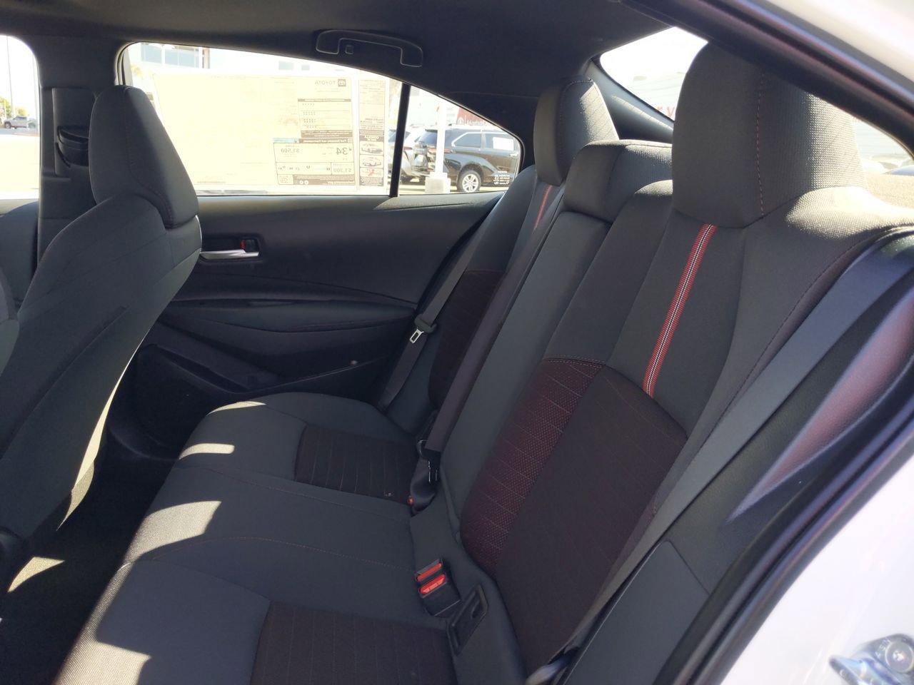 Used 2023 Toyota Corolla SE w/ SE Premium Package image 19