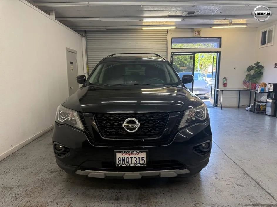 Used 2019 Nissan Pathfinder SV w/ Rock Creek Edition FWD image 2