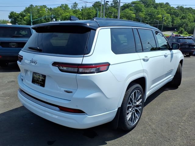 New 2026 Jeep Grand Cherokee L Summit w/ Advanced Protech Group IV AWD/4WD image 3