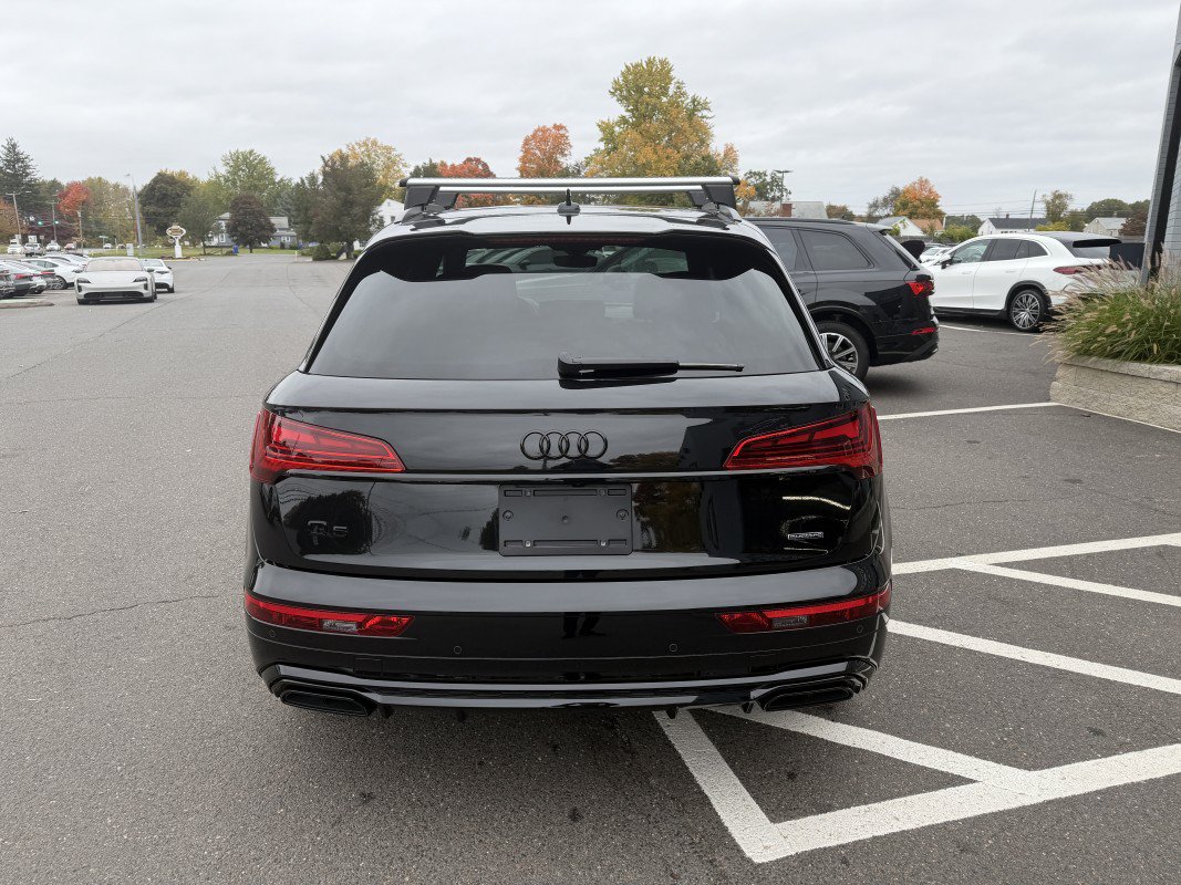 Used 2024 Audi Q5 e Premium Plus w/ Premium Plus Package AWD/4WD image 10
