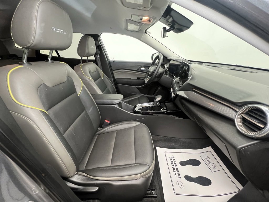 Used 2025 Chevrolet Trax ACTIV w/ Driver Confidence Package image 9