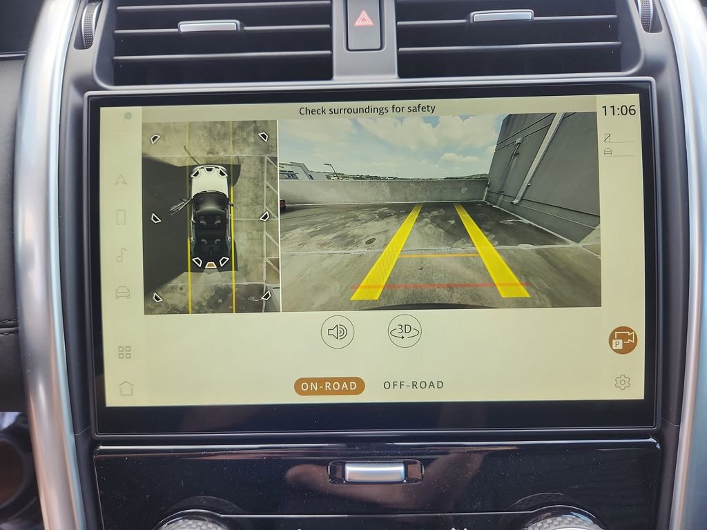 Certified 2025 Land Rover Discovery S AWD/4WD image 22