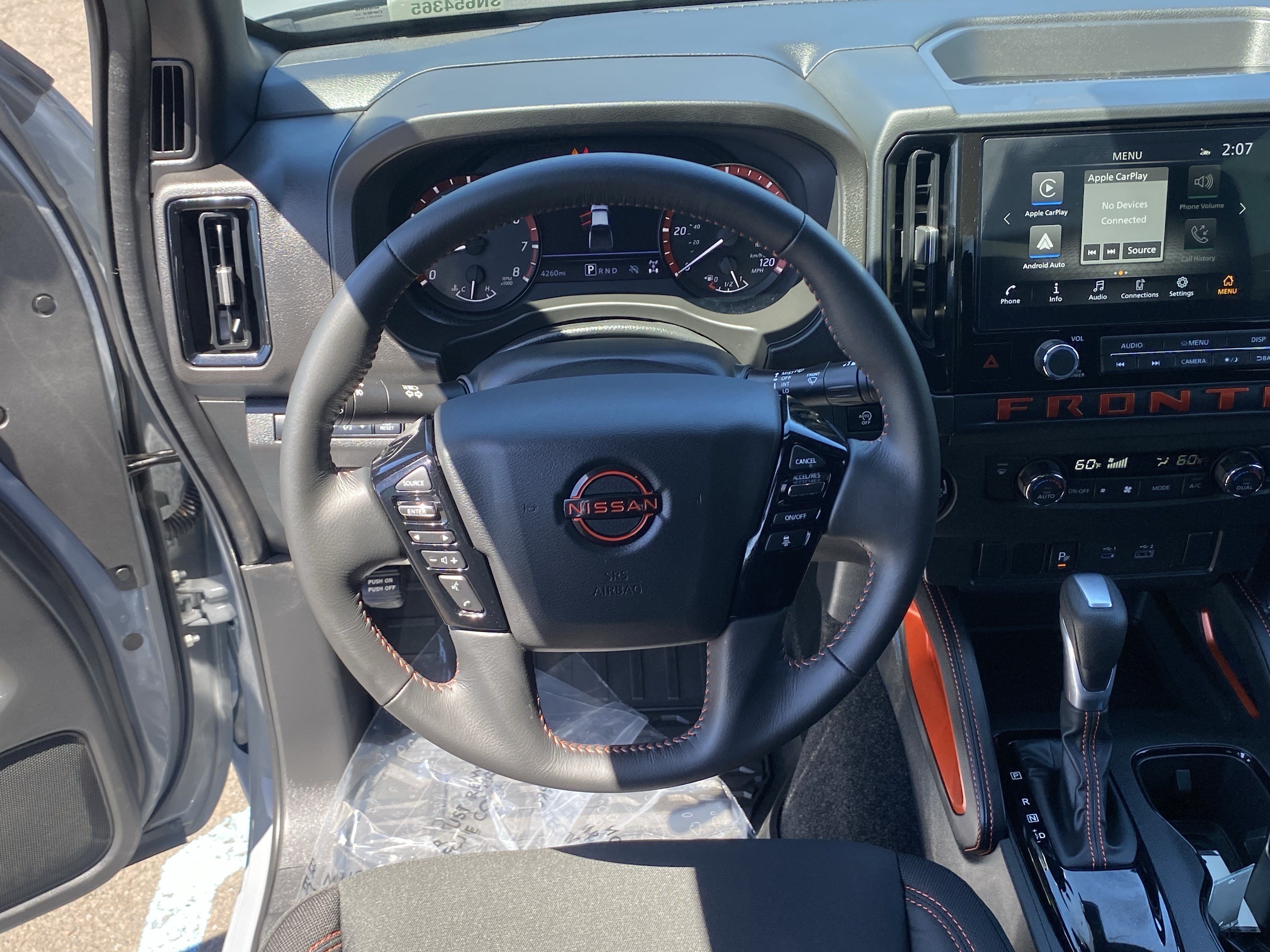 Used 2025 Nissan Frontier PRO-4X AWD/4WD image 10