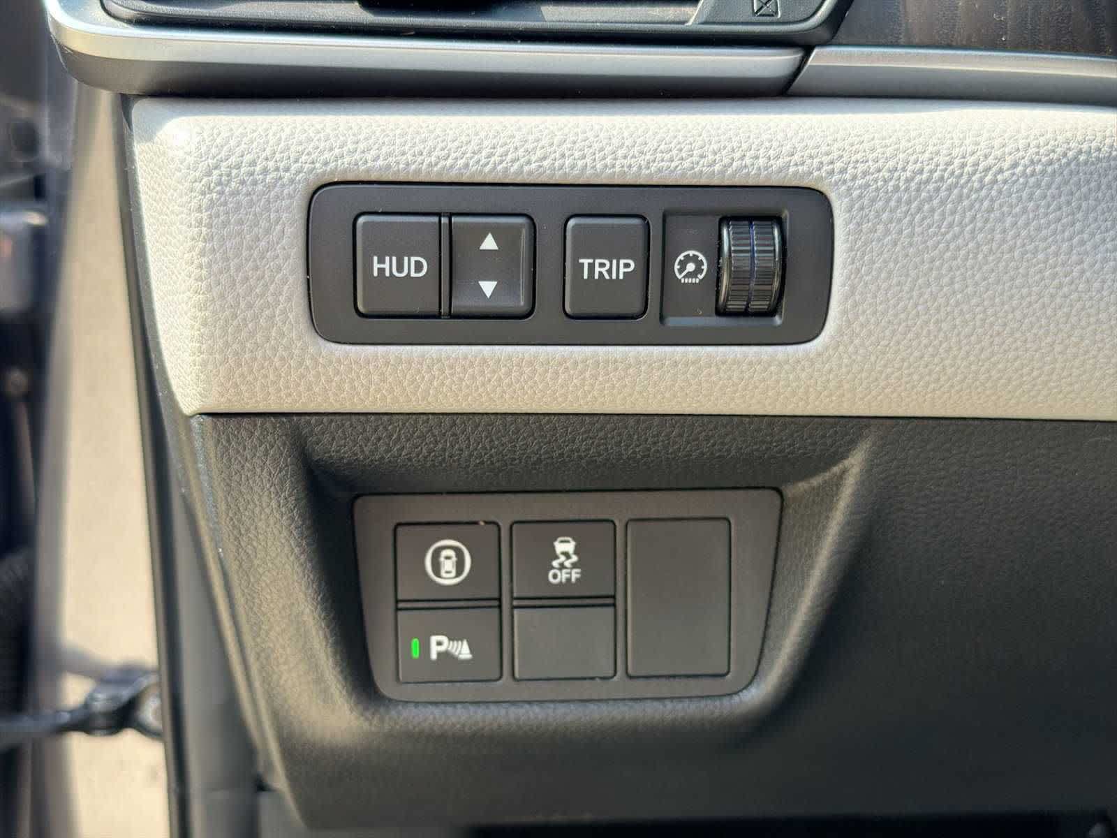 Used 2018 Honda Accord Touring image 32