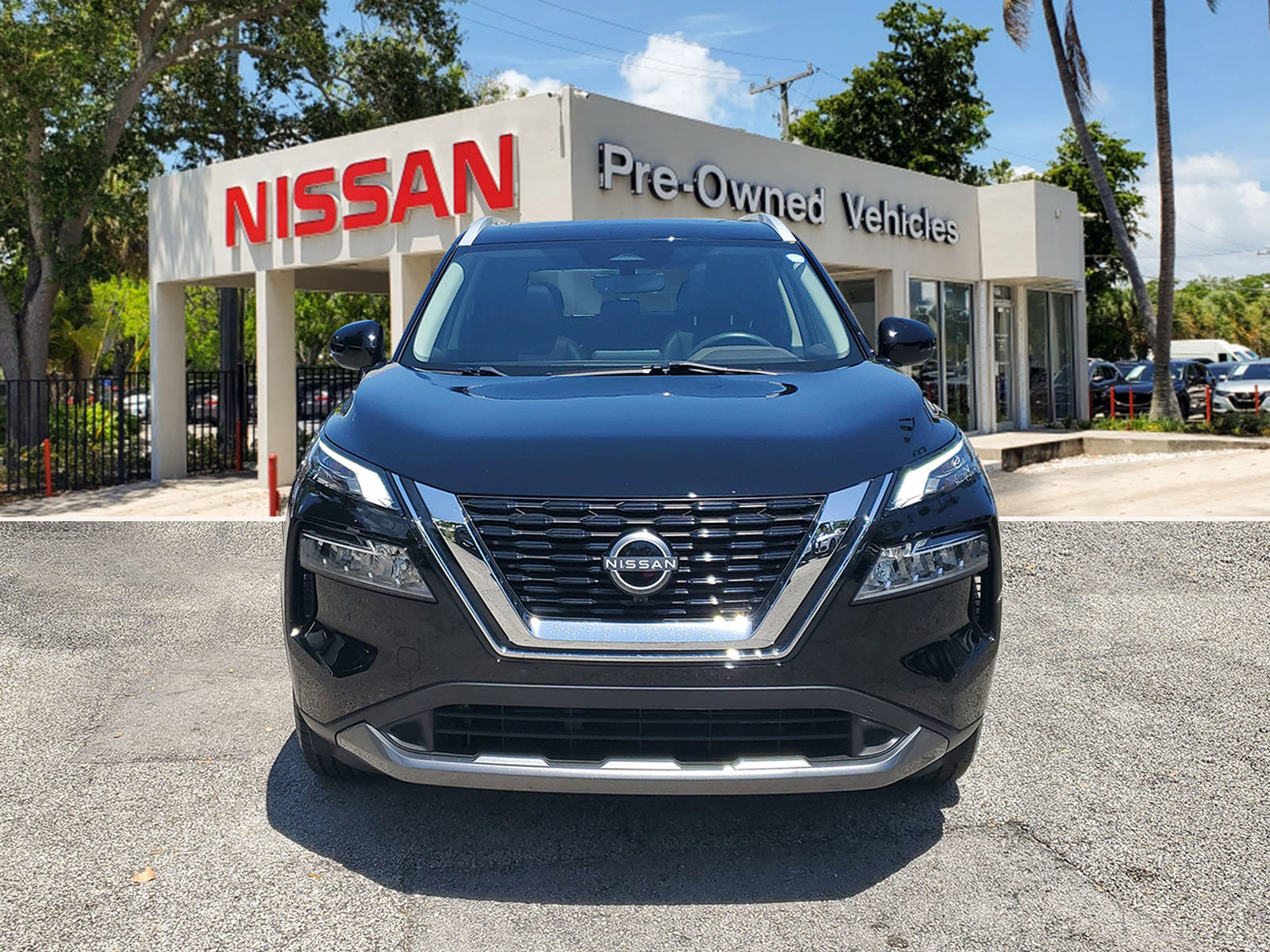 Certified 2023 Nissan Rogue SL image 2