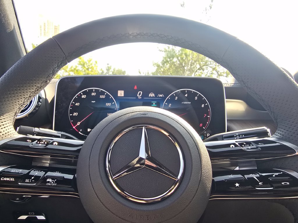 New 2027 Mercedes-Benz GLC 300 4MATIC image 29