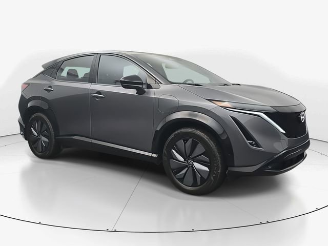 Used 2023 Nissan Ariya AWD image 2