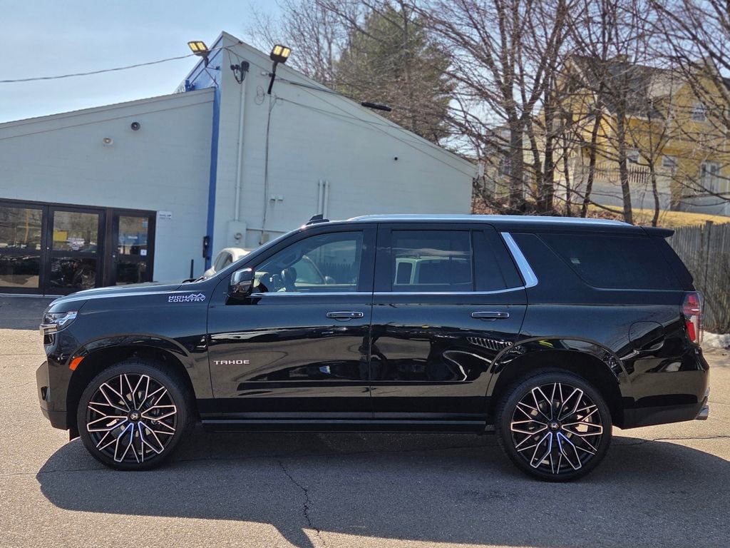 Used 2022 Chevrolet Tahoe High Country w/ Premium Package 2 AWD/4WD image 3