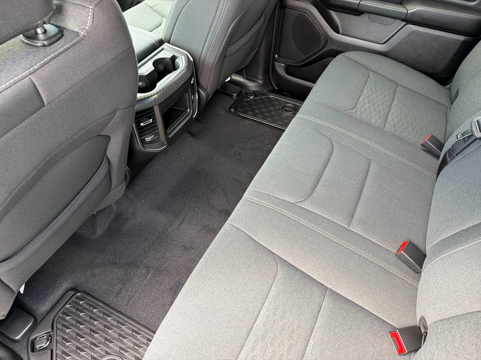New 2026 RAM 1500 Express AWD/4WD image 12