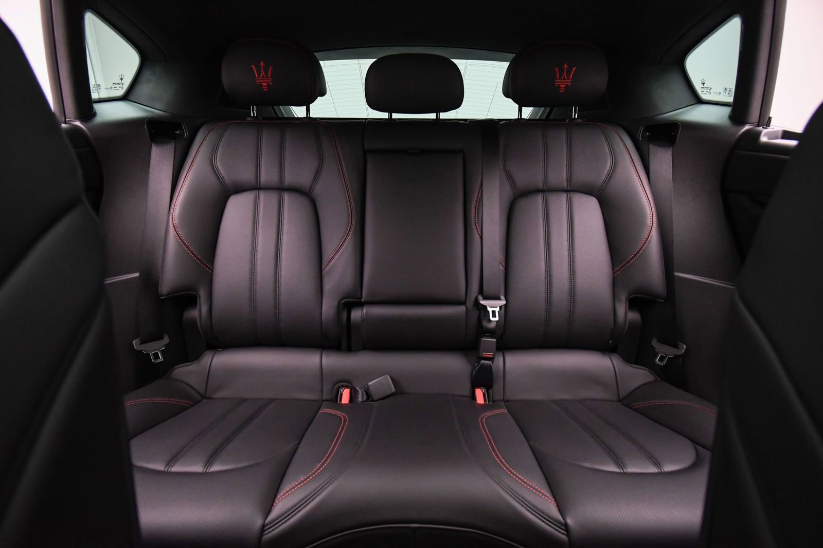 New 2024 Maserati Levante GT Ultima image 17