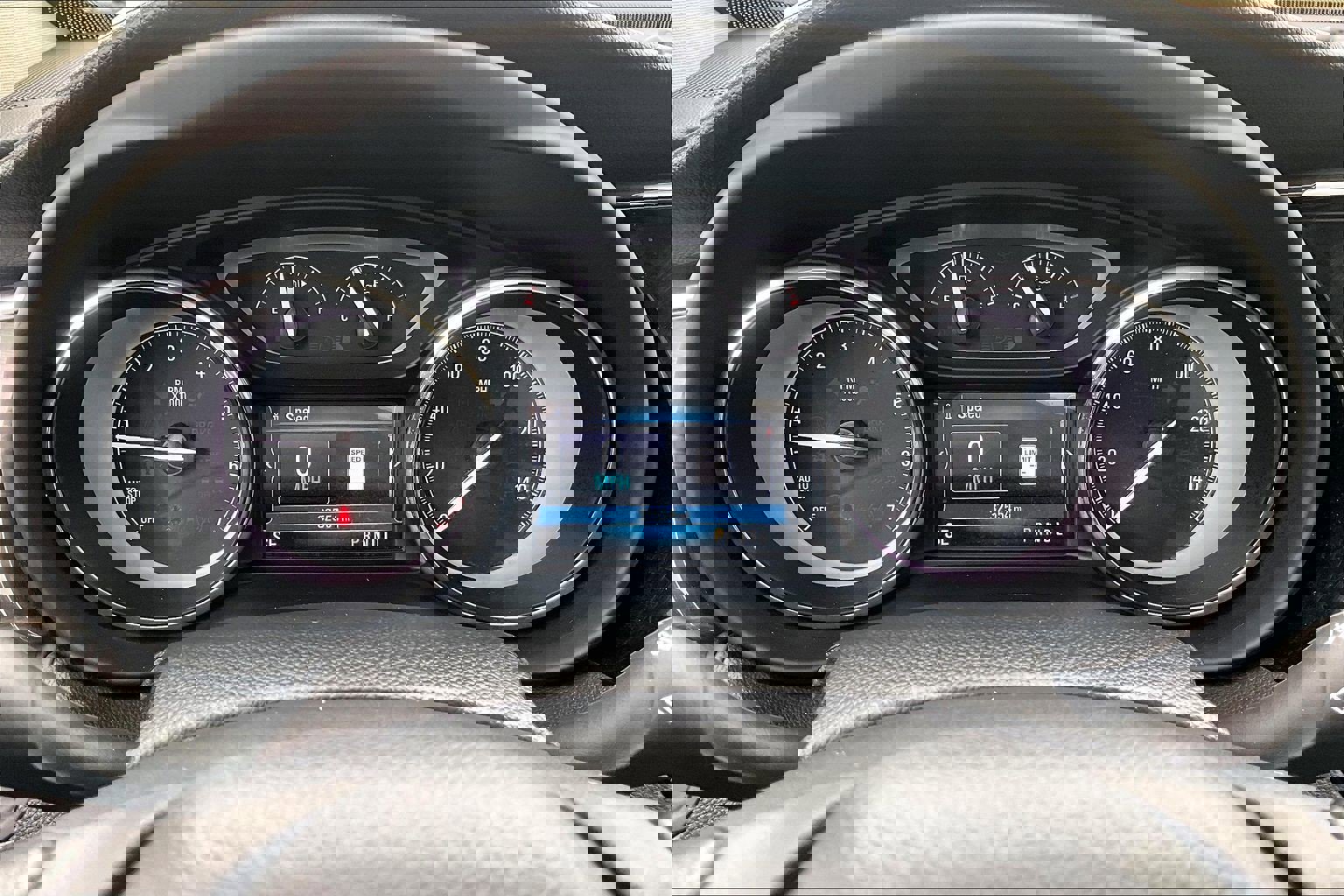 Used 2020 Buick Envision Essence w/ Experience Buick Package image 21