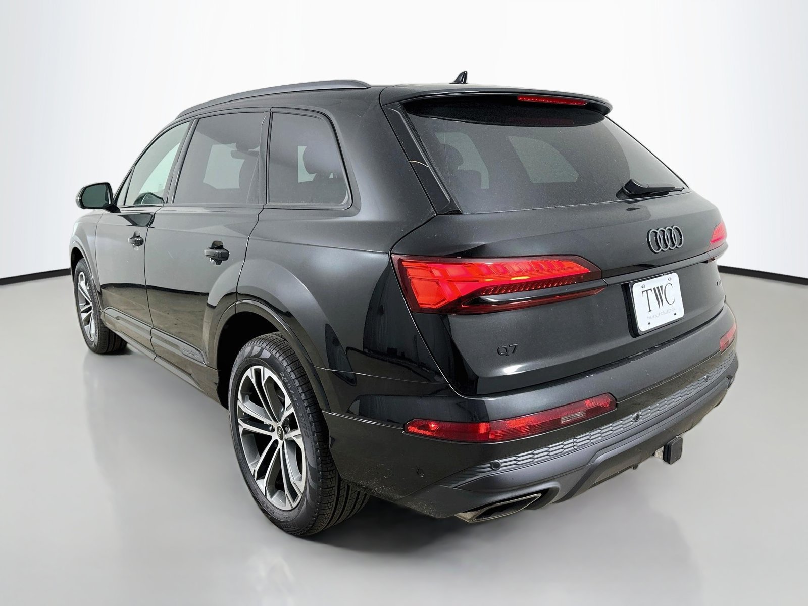 New 2026 Audi Q7 2.0T Premium Plus AWD/4WD image 7