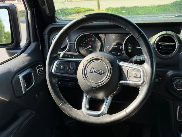 Used 2022 Jeep Wrangler Unlimited Sahara w/ Cold Weather Group AWD/4WD image 12