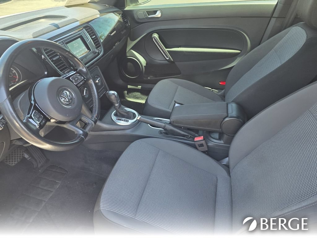 Used 2018 Volkswagen Beetle 2.0T S FWD image 13