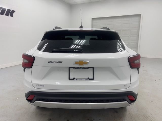 Used 2026 Chevrolet Trax LT w/ Driver Confidence Package FWD image 6