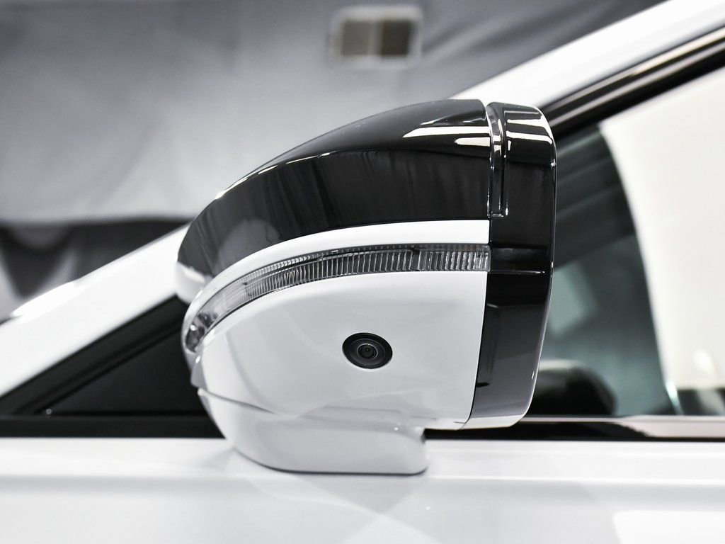 Used 2022 Audi S8 w/ S8 Comfort Plus Package AWD/4WD image 96