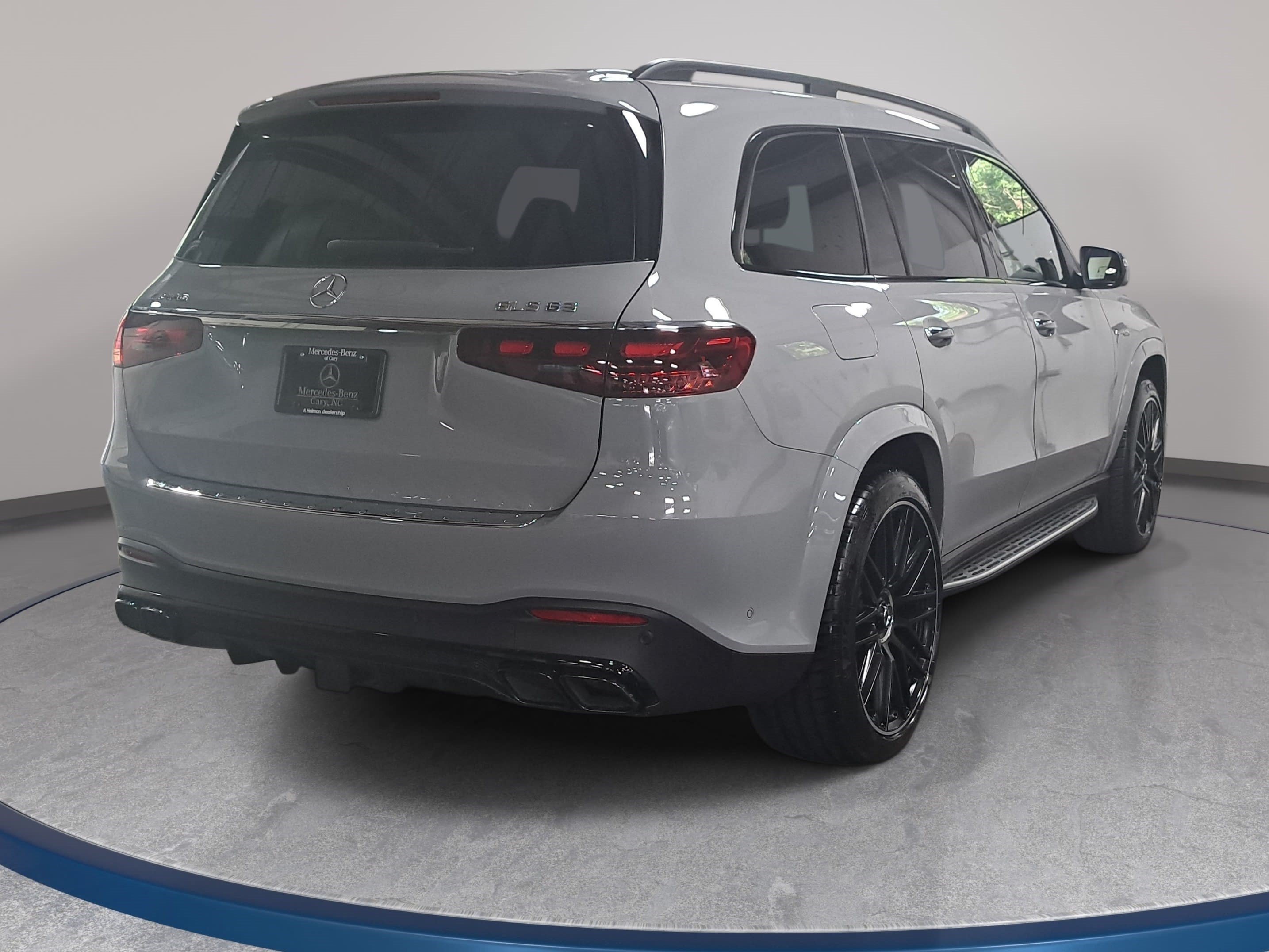 New 2026 Mercedes-Benz GLS 63 AMG 4MATIC image 5
