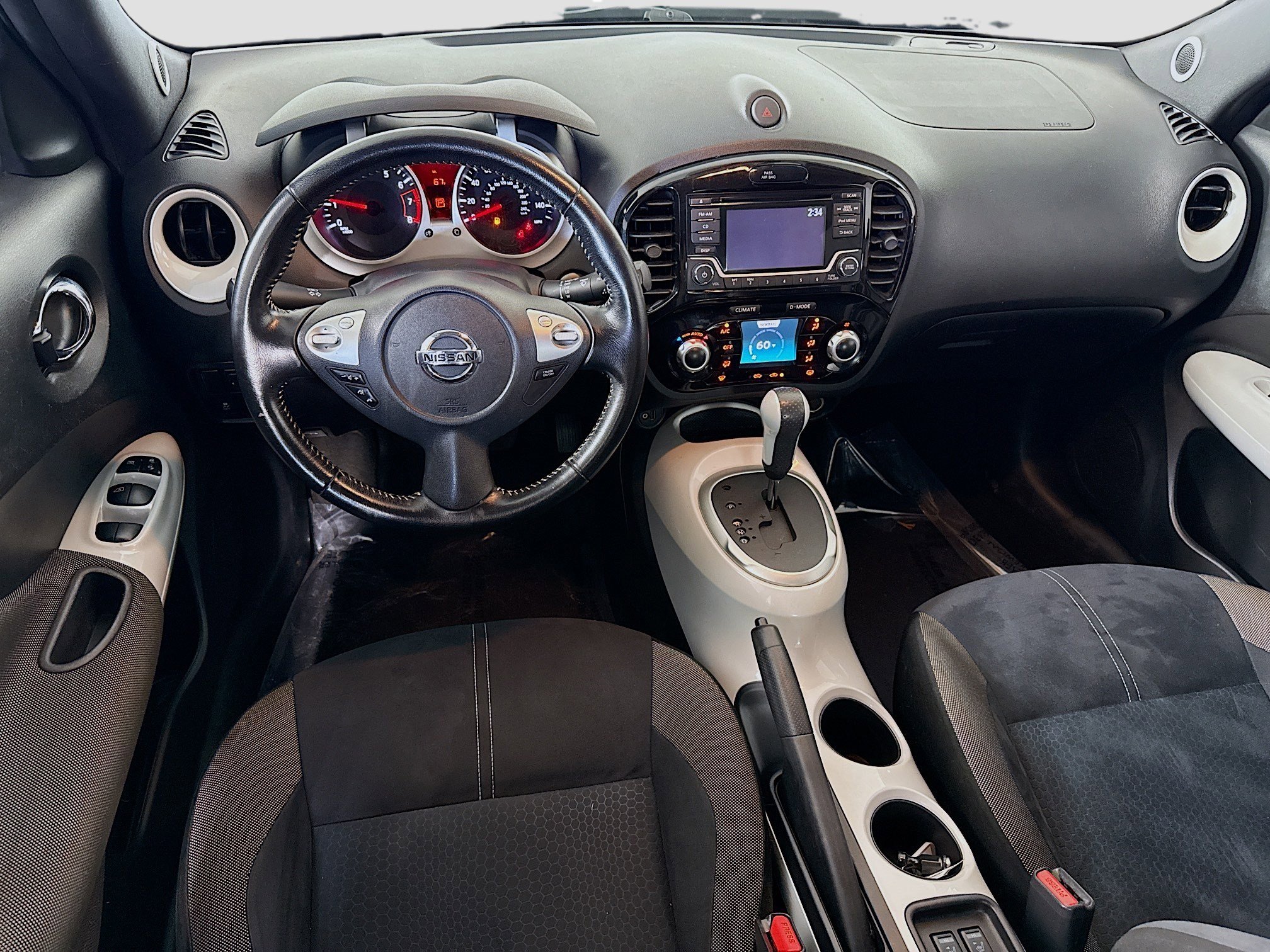 Used 2017 Nissan Juke SV image 17