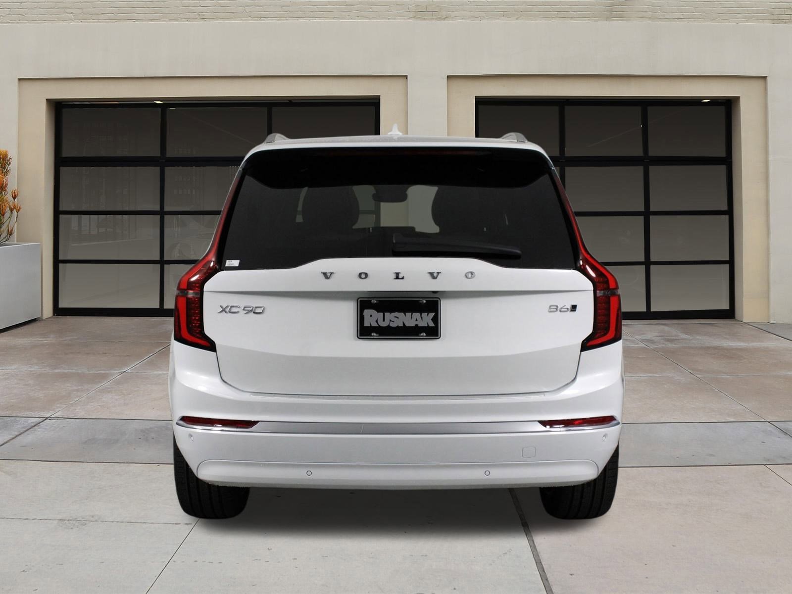 New 2026 Volvo XC90 B6 Plus w/ Protection Package Premier image 4