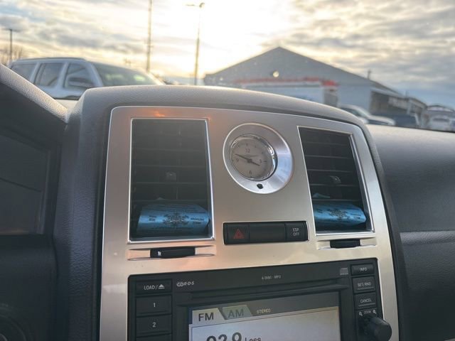 Used 2007 Chrysler 300 C w/ Protection Group II image 28