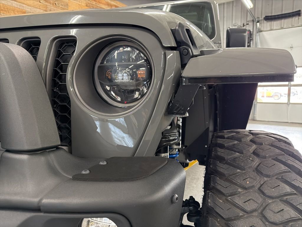 Used 2022 Jeep Gladiator Rubicon w/ LED Lighting Group AWD/4WD image 12