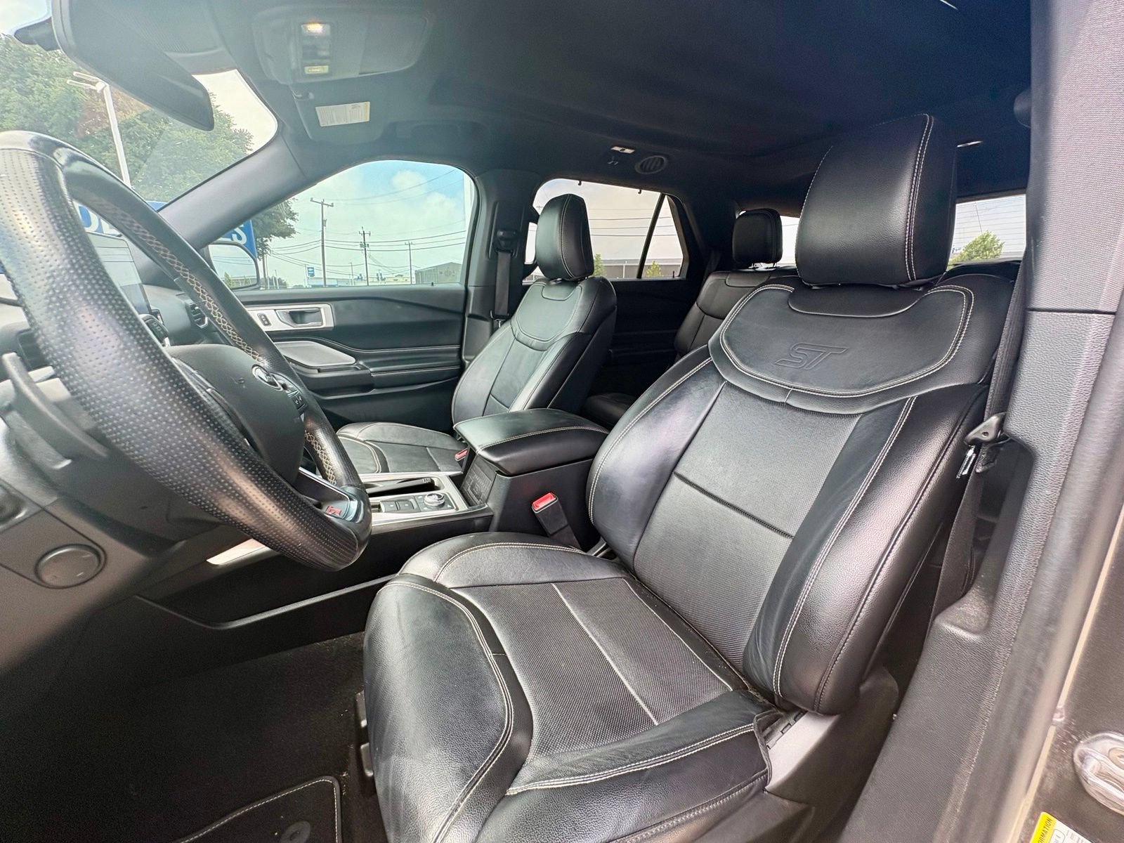 Used 2020 Ford Explorer ST w/ Premium Technology Package AWD/4WD image 12