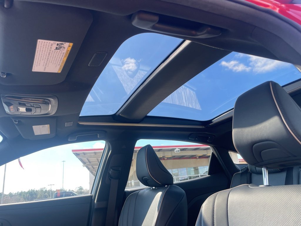 Used 2023 Toyota Crown Platinum image 24