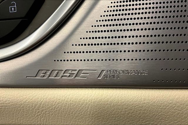 Used 2023 Cadillac XT6 Premium Luxury image 40