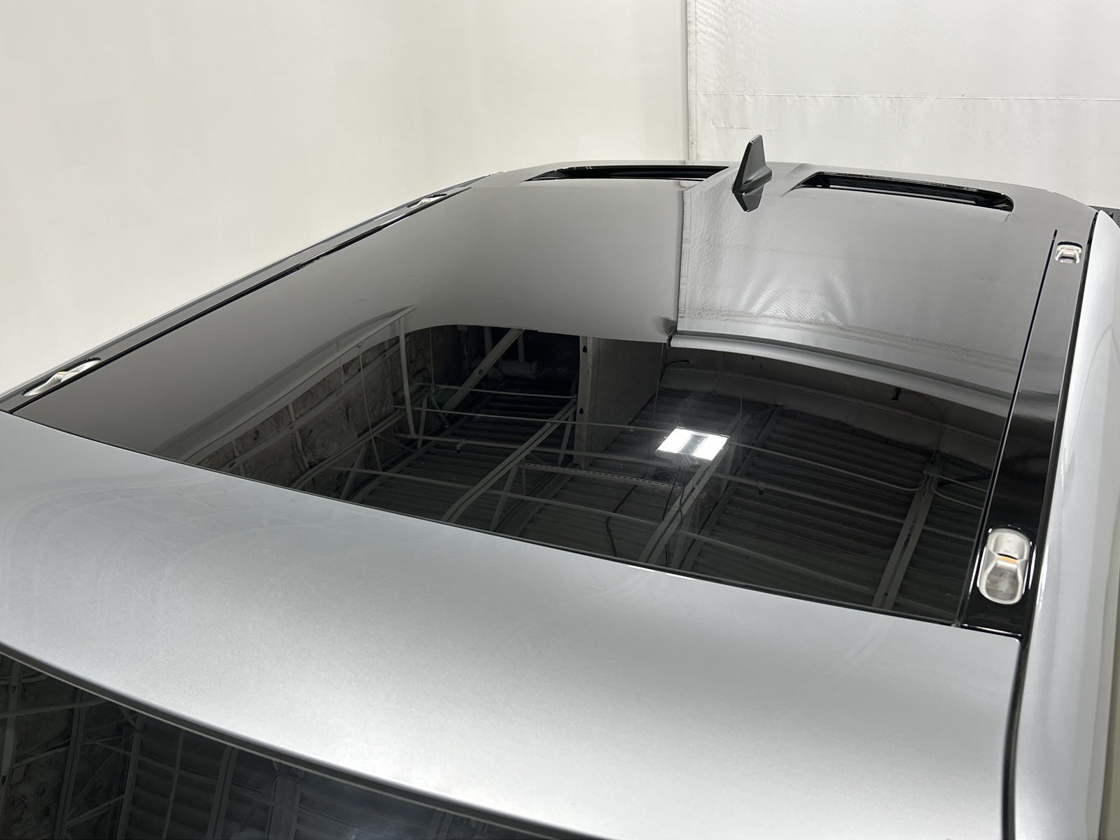 Used 2024 Rivian R1T Adventure Dual AWD/4WD image 13