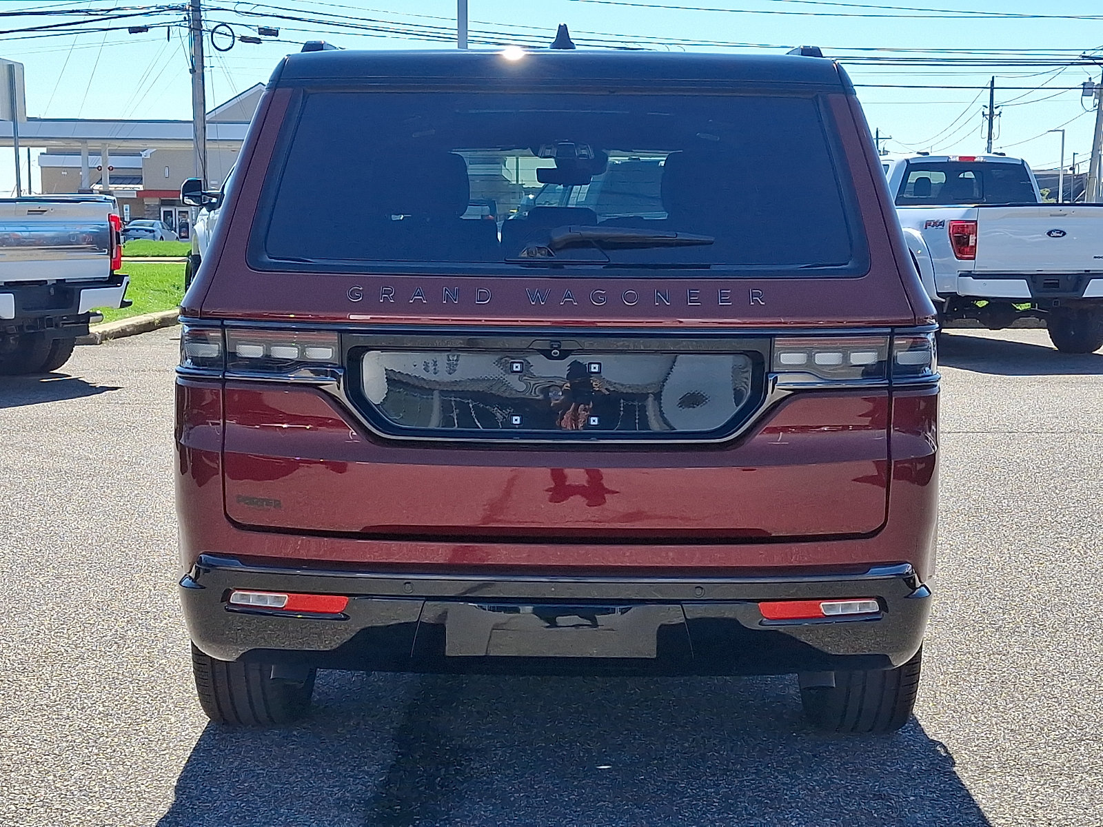 Used 2025 Jeep Grand Wagoneer Series II Obsidian w/ Quick Order Packagew 28T AWD/4WD image 9