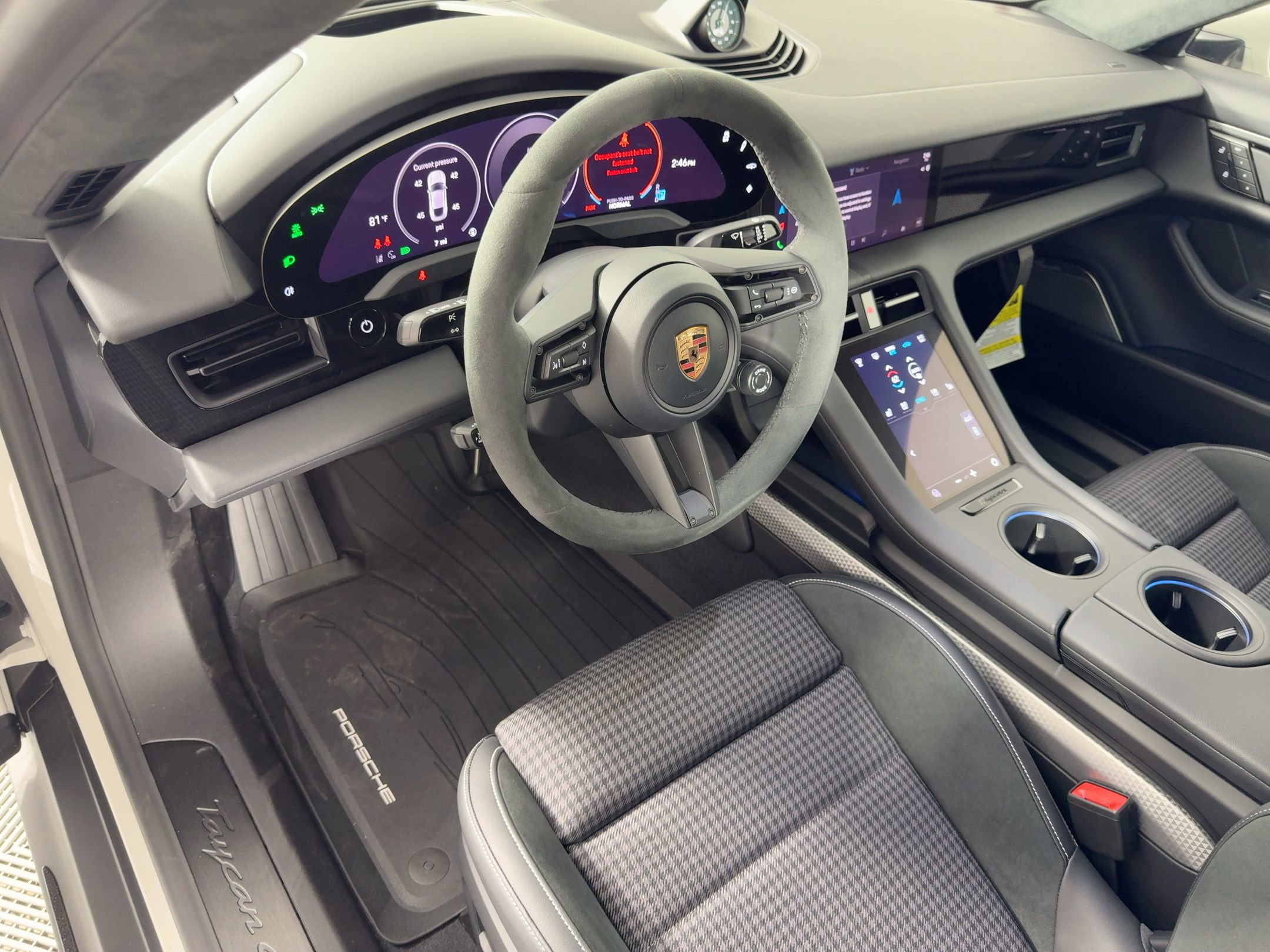 New 2026 Porsche Taycan GTS image 4