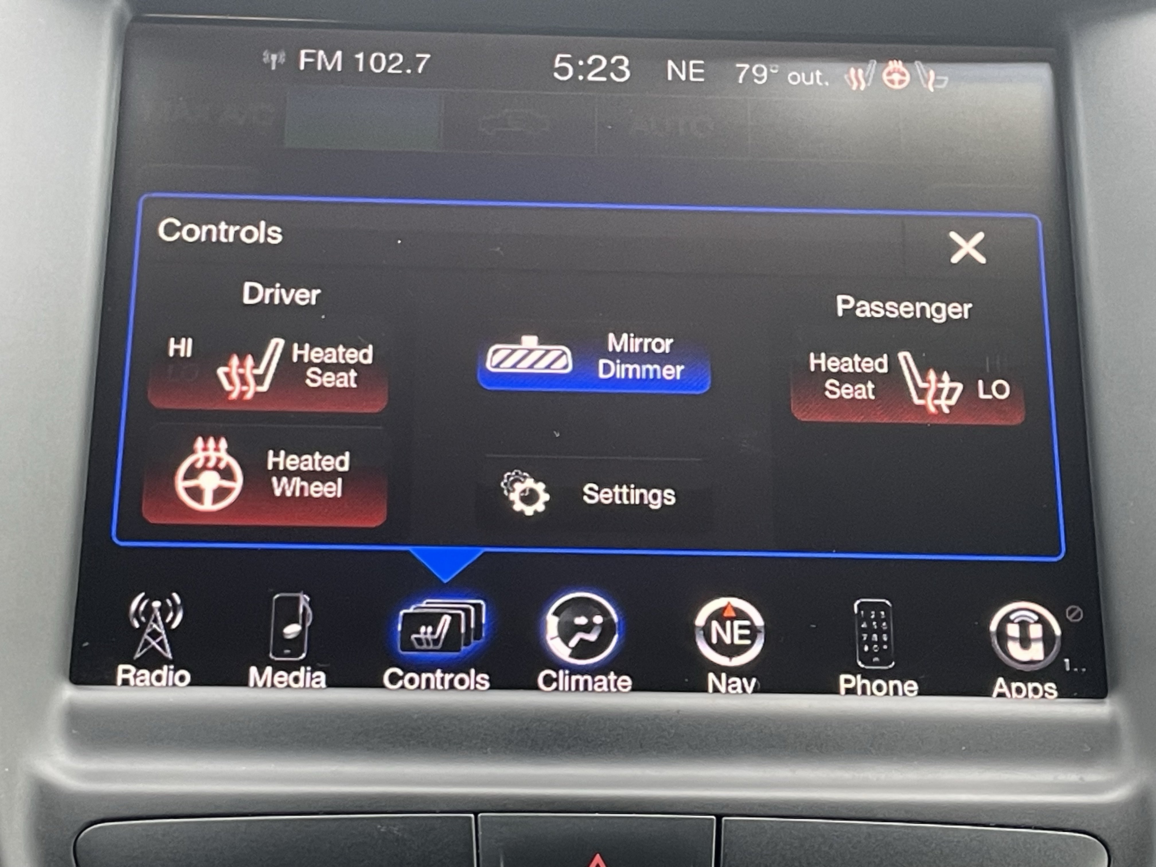 Used 2015 Chrysler 200 S w/ Navigation & Sound Group I FWD image 28
