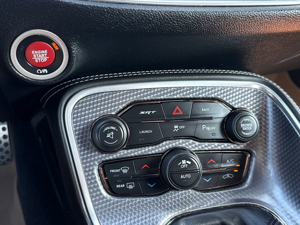 Used 2016 Dodge Challenger SRT Hellcat image 22