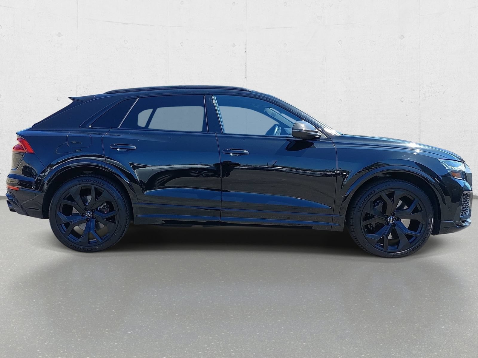 Used 2022 Audi RS Q8 AWD/4WD image 4