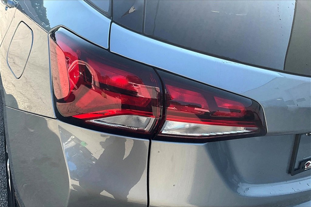 Used 2023 Chevrolet Equinox LT image 23