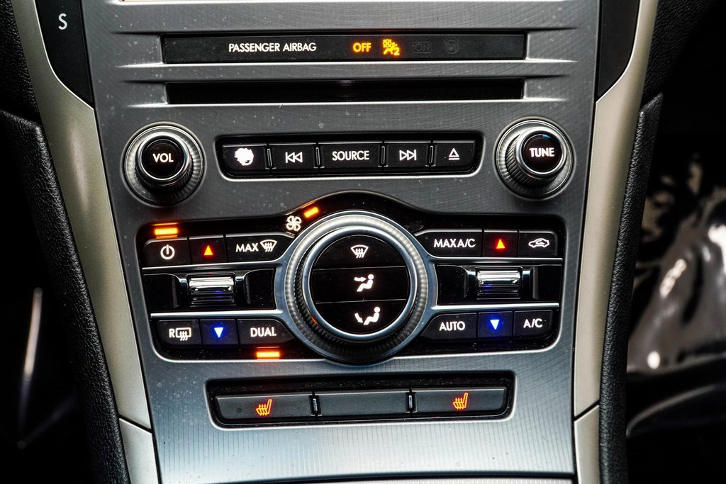 Used 2017 Lincoln MKZ Premiere image 18