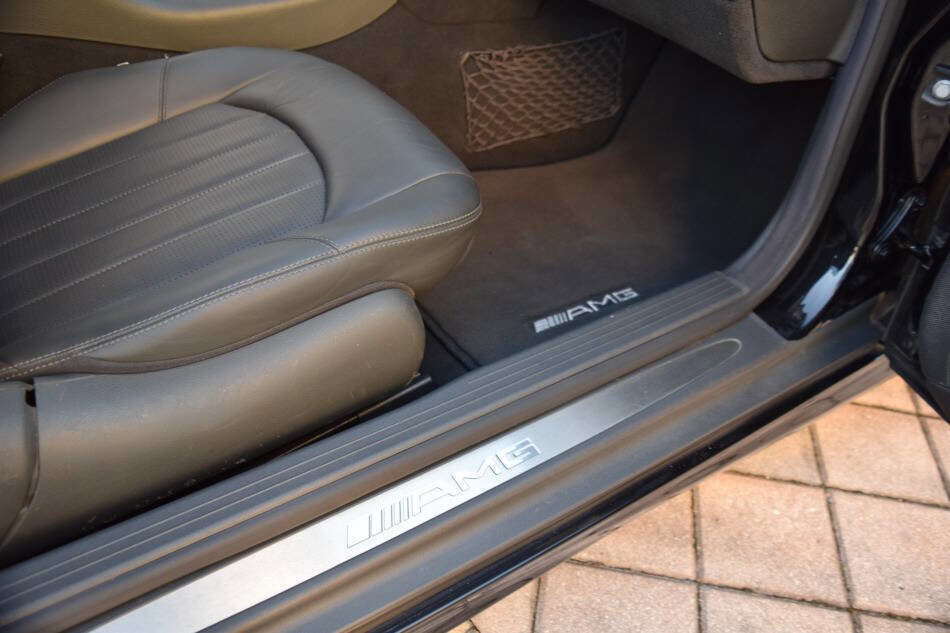 Used 2003 Mercedes-Benz CLK 55 AMG Coupe image 45