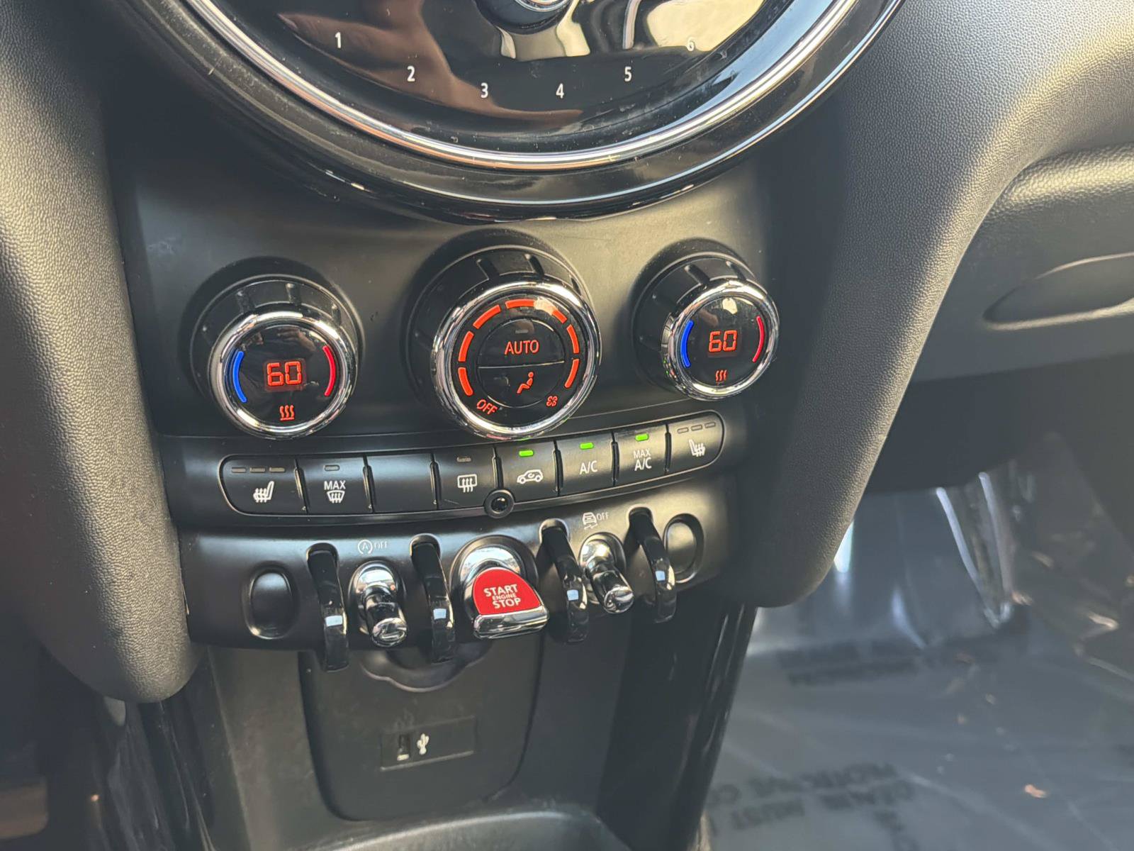 Used 2022 MINI Cooper 4-Door Hardtop FWD image 21