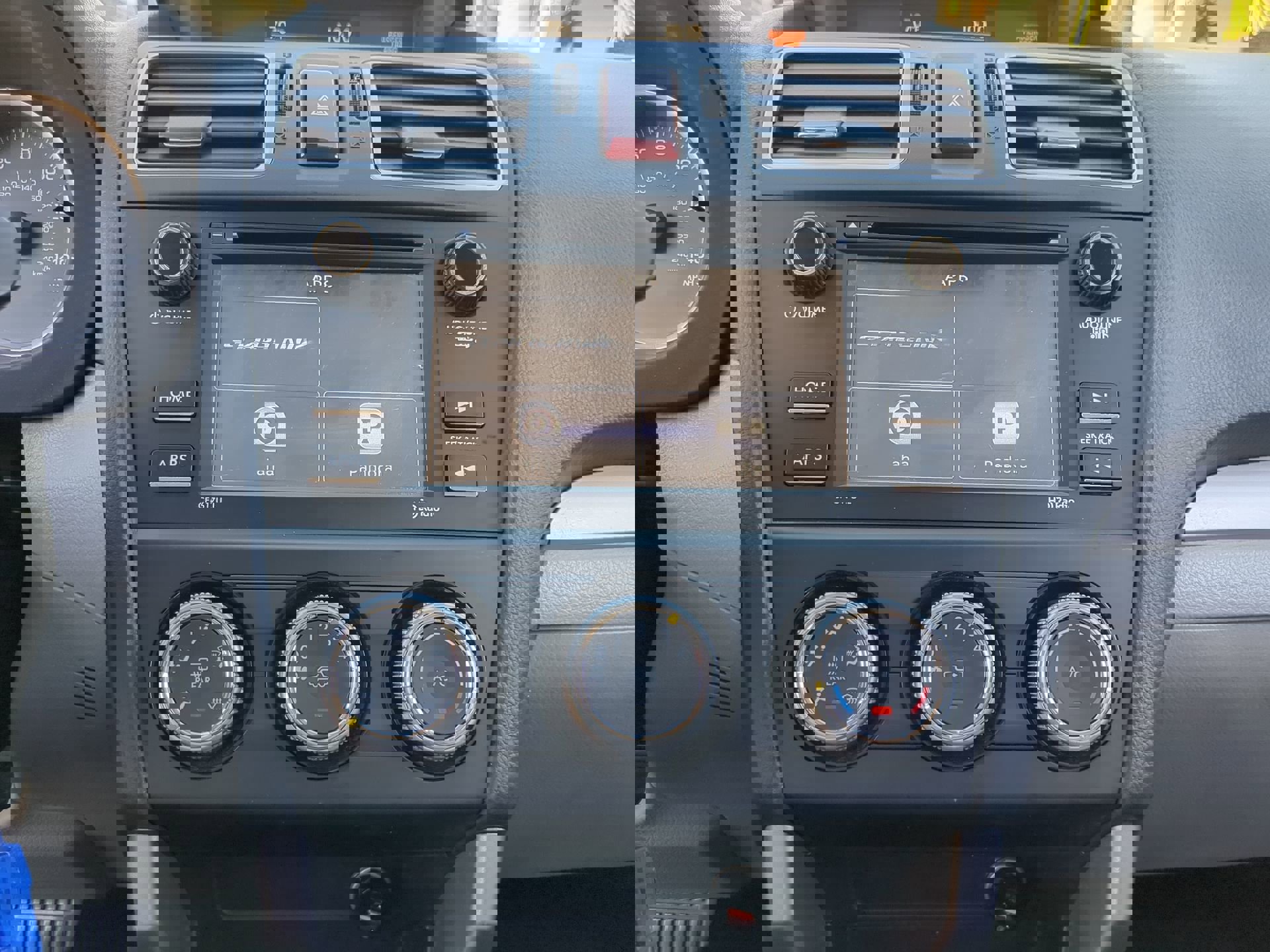 Used 2016 Subaru Forester 2.5i w/ Alloy Wheel Package image 23