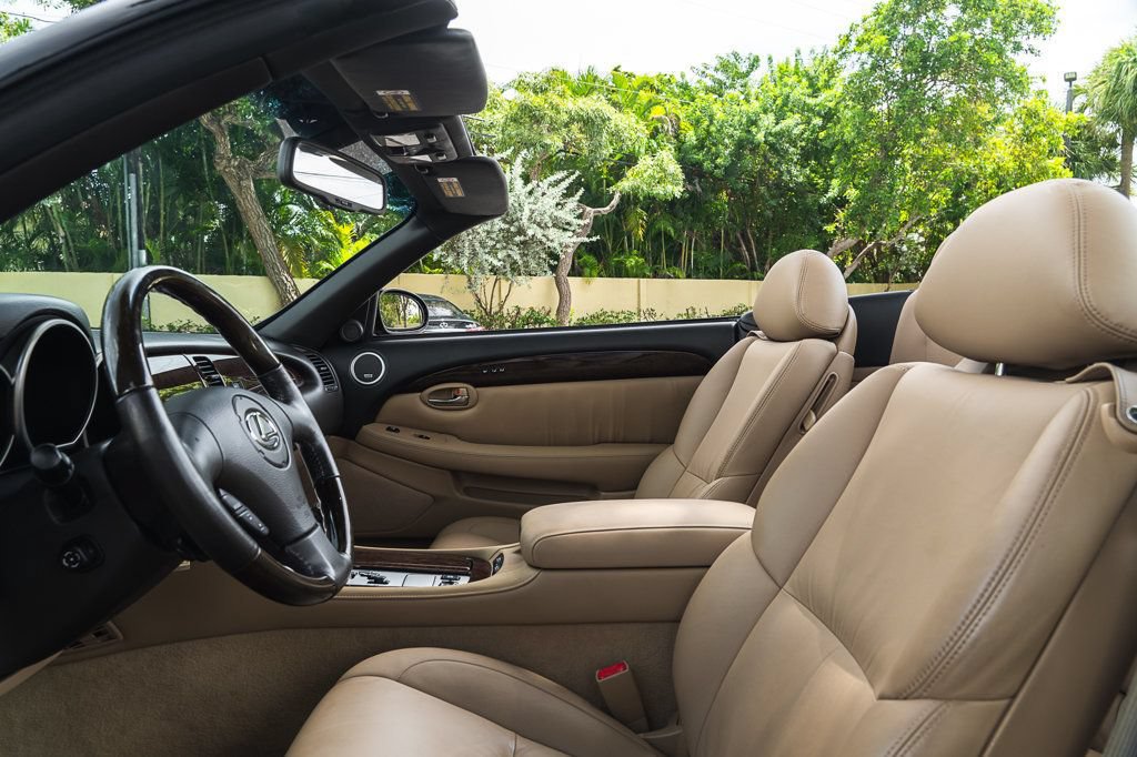 Used 2006 Lexus SC 430 Convertible w/ Preferred Accessory Pkg RWD image 19