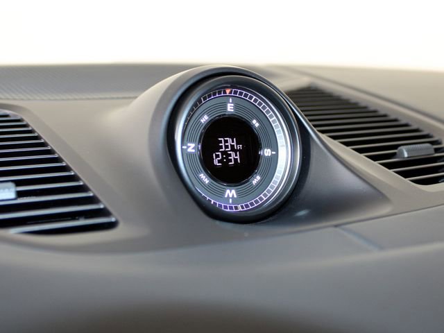 Certified 2025 Porsche Cayenne AWD/4WD image 16