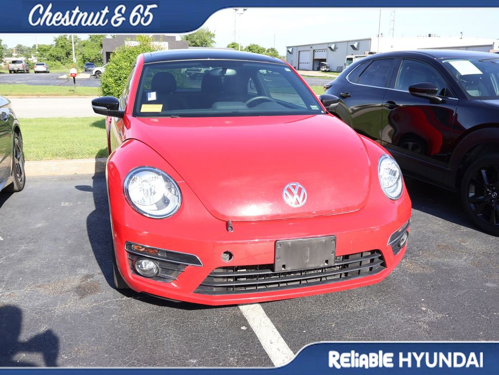 Used 2014 Volkswagen Beetle R-Line FWD image 3