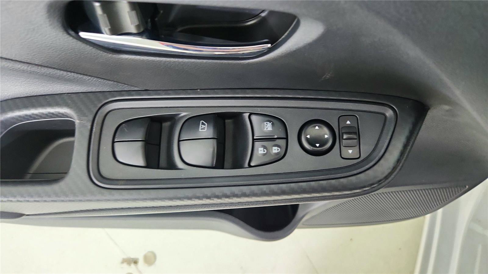 New 2025 Nissan Versa SV w/ Trunk Package image 16