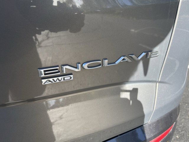 Used 2019 Buick Enclave Essence AWD/4WD image 32