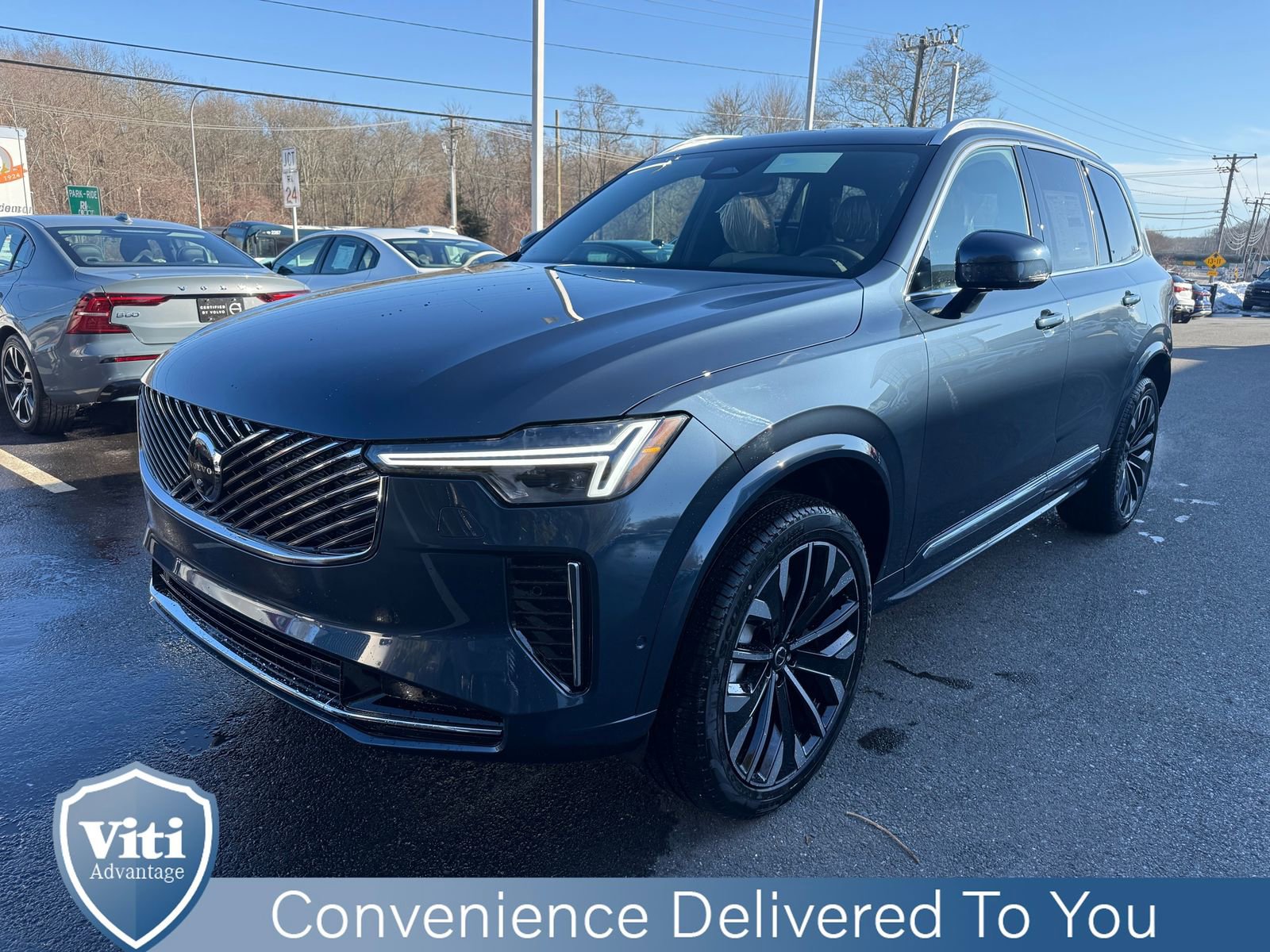 New 2026 Volvo XC90 B5 Plus w/ Protection Package Premier image 4