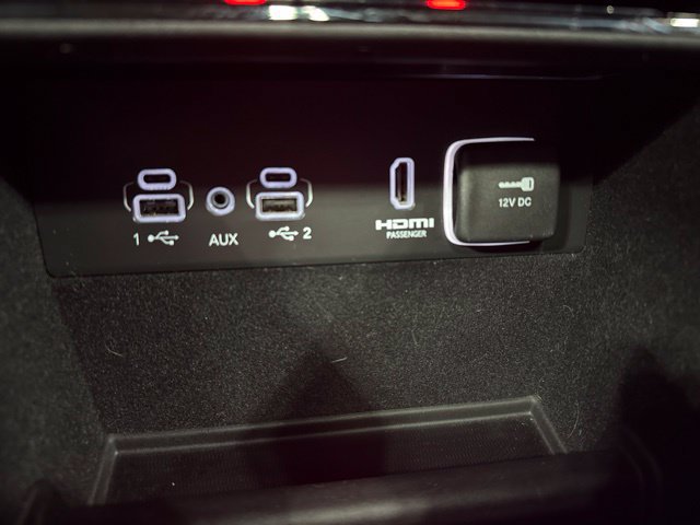 Used 2023 Jeep Grand Cherokee Overland AWD/4WD image 18