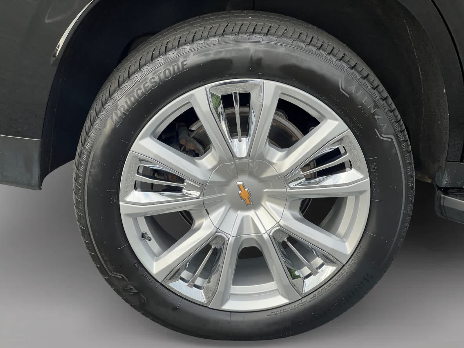 Used 2024 Chevrolet Tahoe High Country AWD/4WD image 18