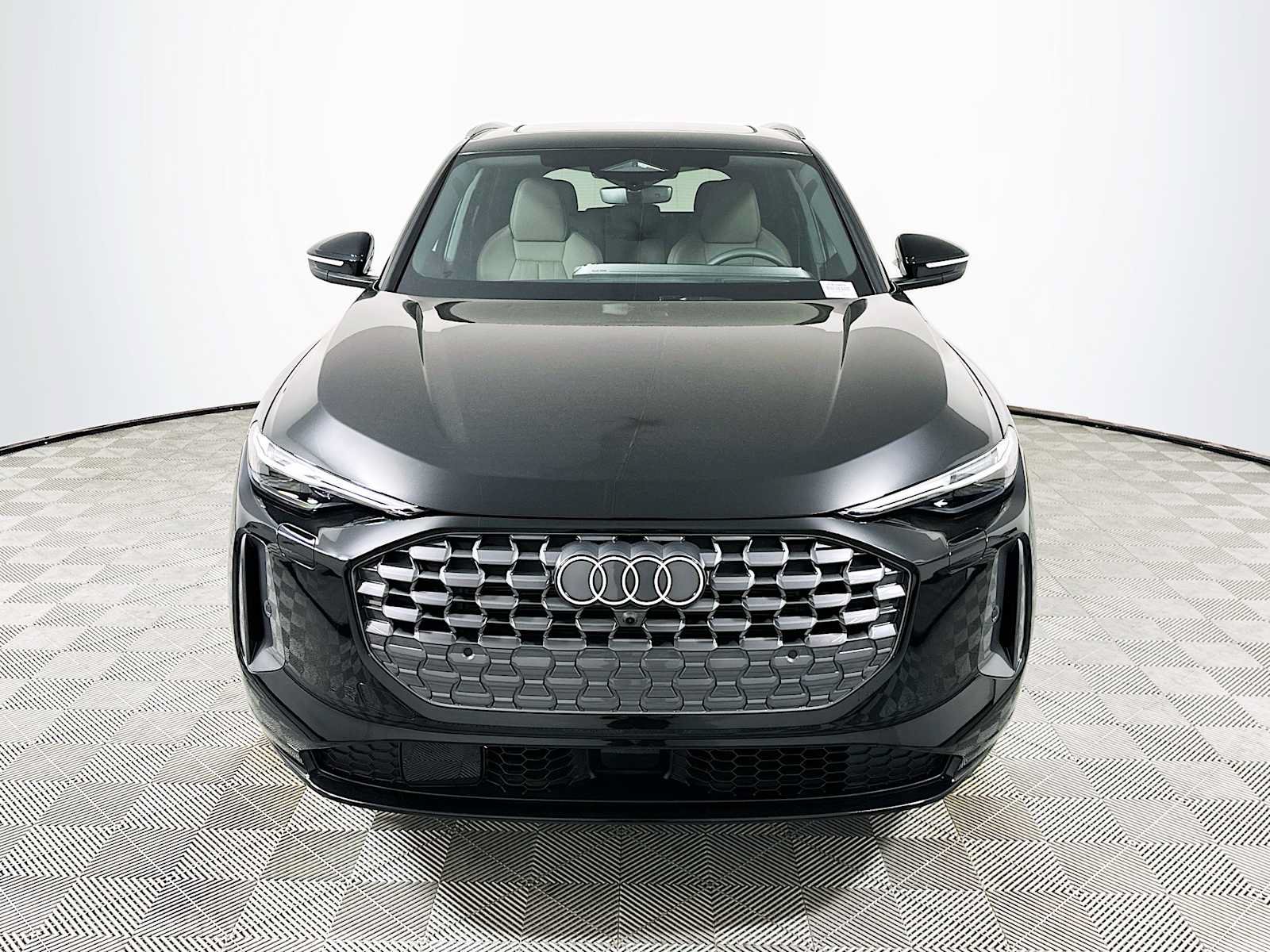 New 2025 Audi Q5 Premium Plus AWD/4WD image 2