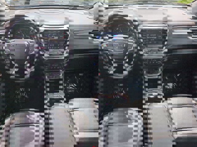 Used 2023 GMC Acadia SLT image 15